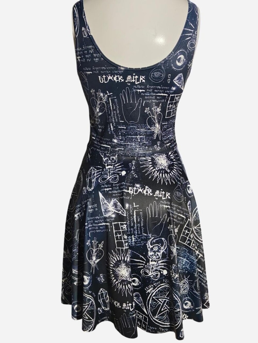 BlackMilk Spellbound Dress - Picture 2 of 10